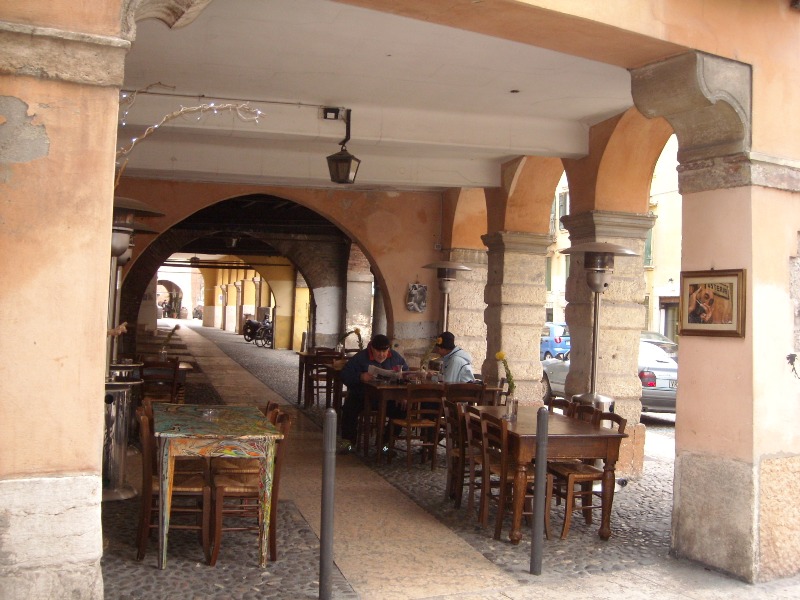 Via Sottoriva - Sottoriva street